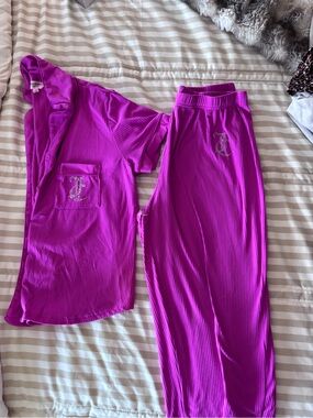 Juicy Couture Vibrant Magenta Ribbed Pajama Set with Embellished Logo